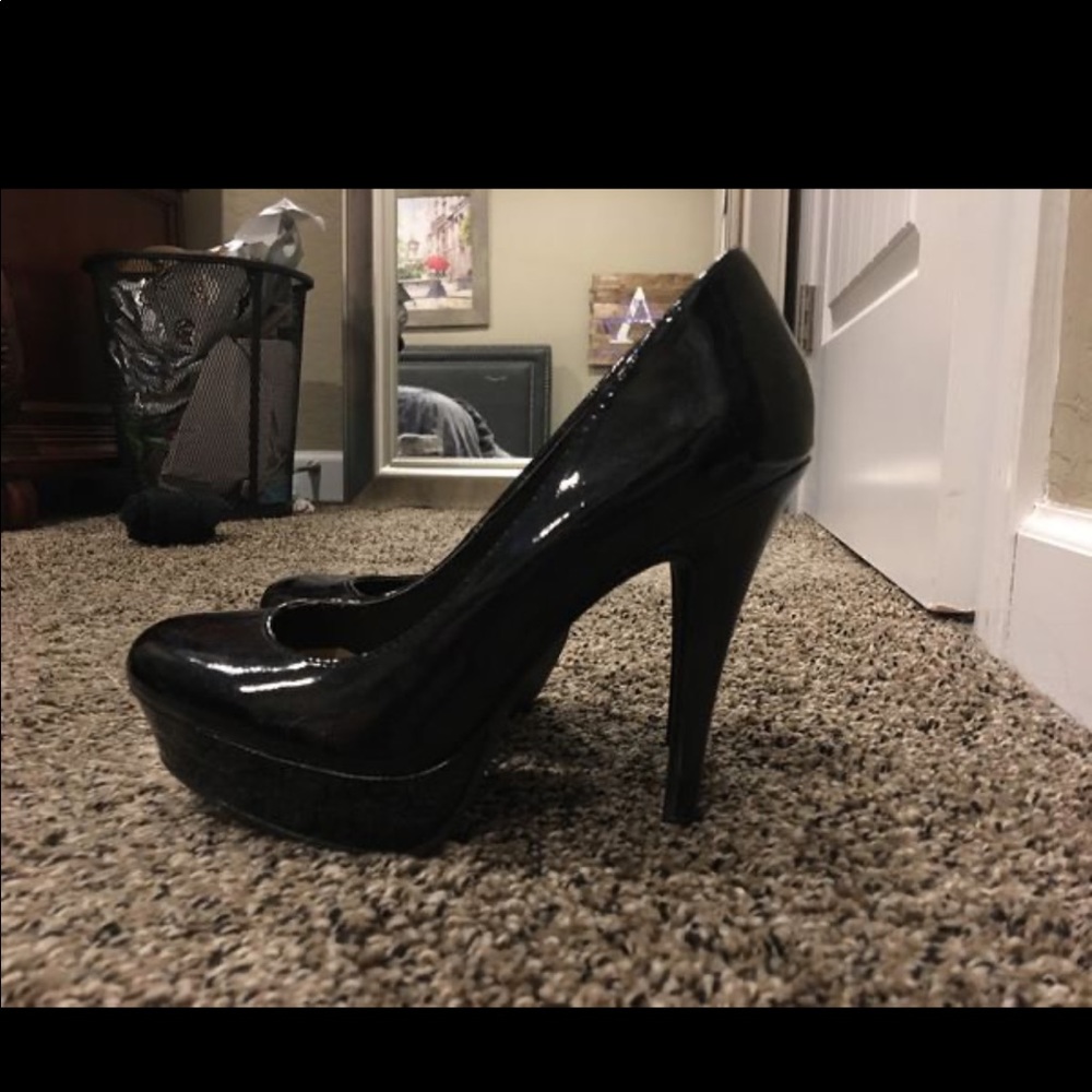Loren Conrad heels